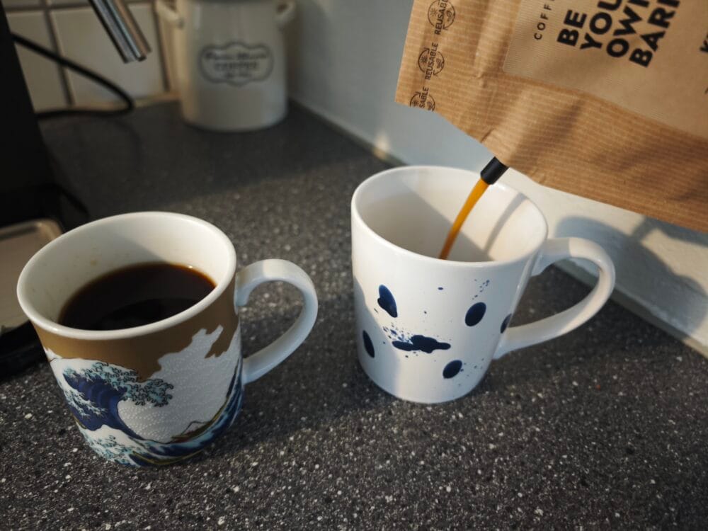 300 ml Brew Company kaffe i 2 små kaffekopper